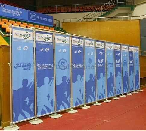 广州一展通展览展示器材有限公司是便携展具专业生产厂家，生产的快幕秀、快展背景架具有快速、经济、时尚;安装快捷、无需工具、可重复使用;体积小，携带运输方便的优点